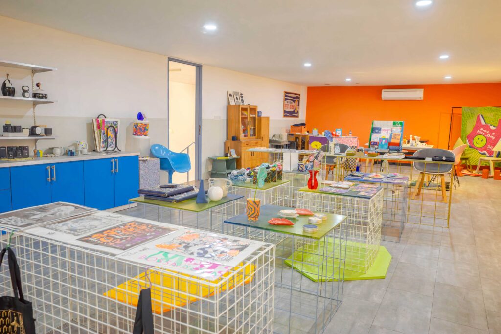 Housewarming Space